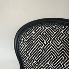 Réfection complète d’un fauteuil cabriolet Louis XVI – Travail en traditionnel