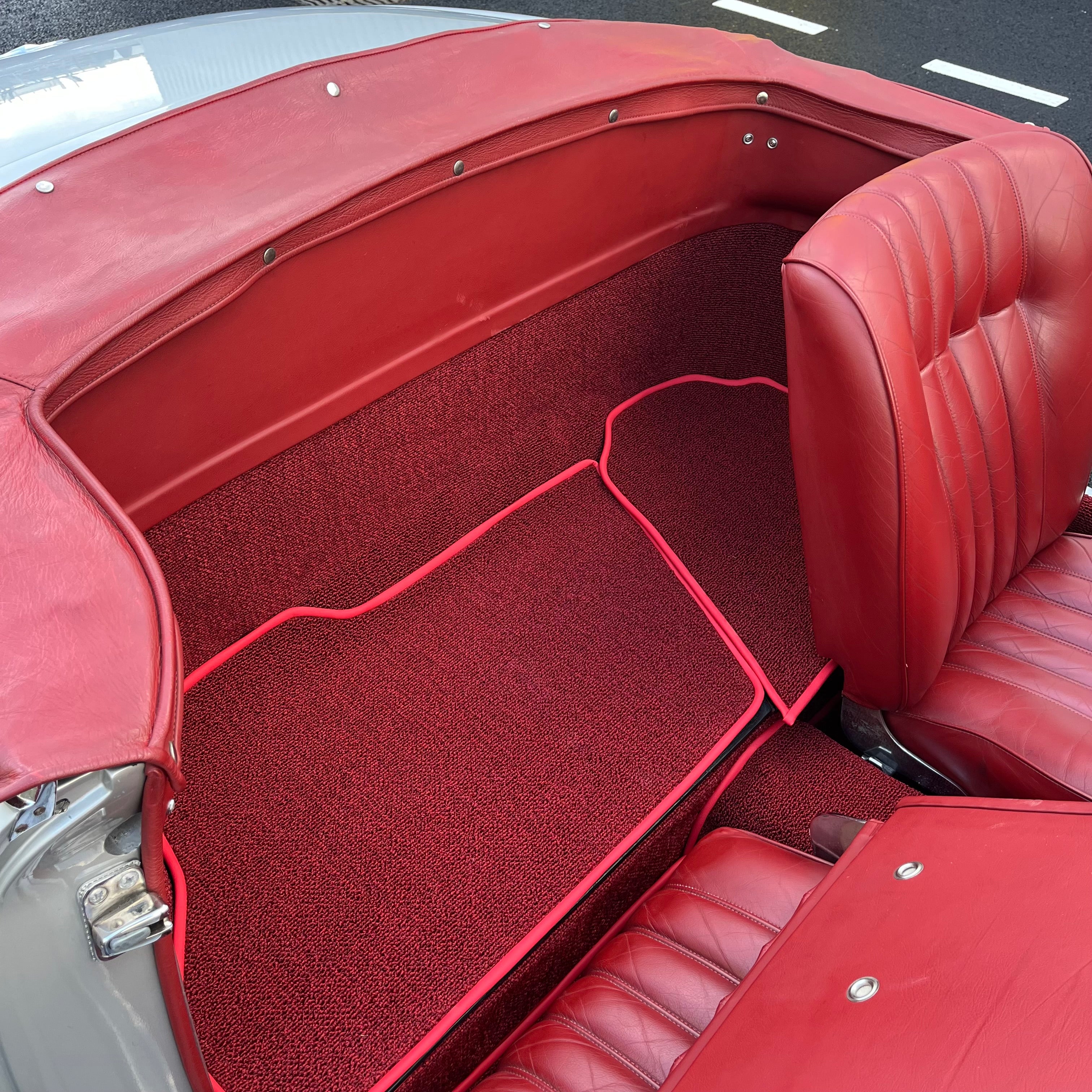 Rénovation complète de l’intérieur d’une voiture de collection