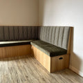 Banquette d’angle sur mesure – Conception, tapisserie et collaboration artisanale