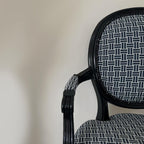 Fauteuil médaillon restauré – Style chic et contemporain