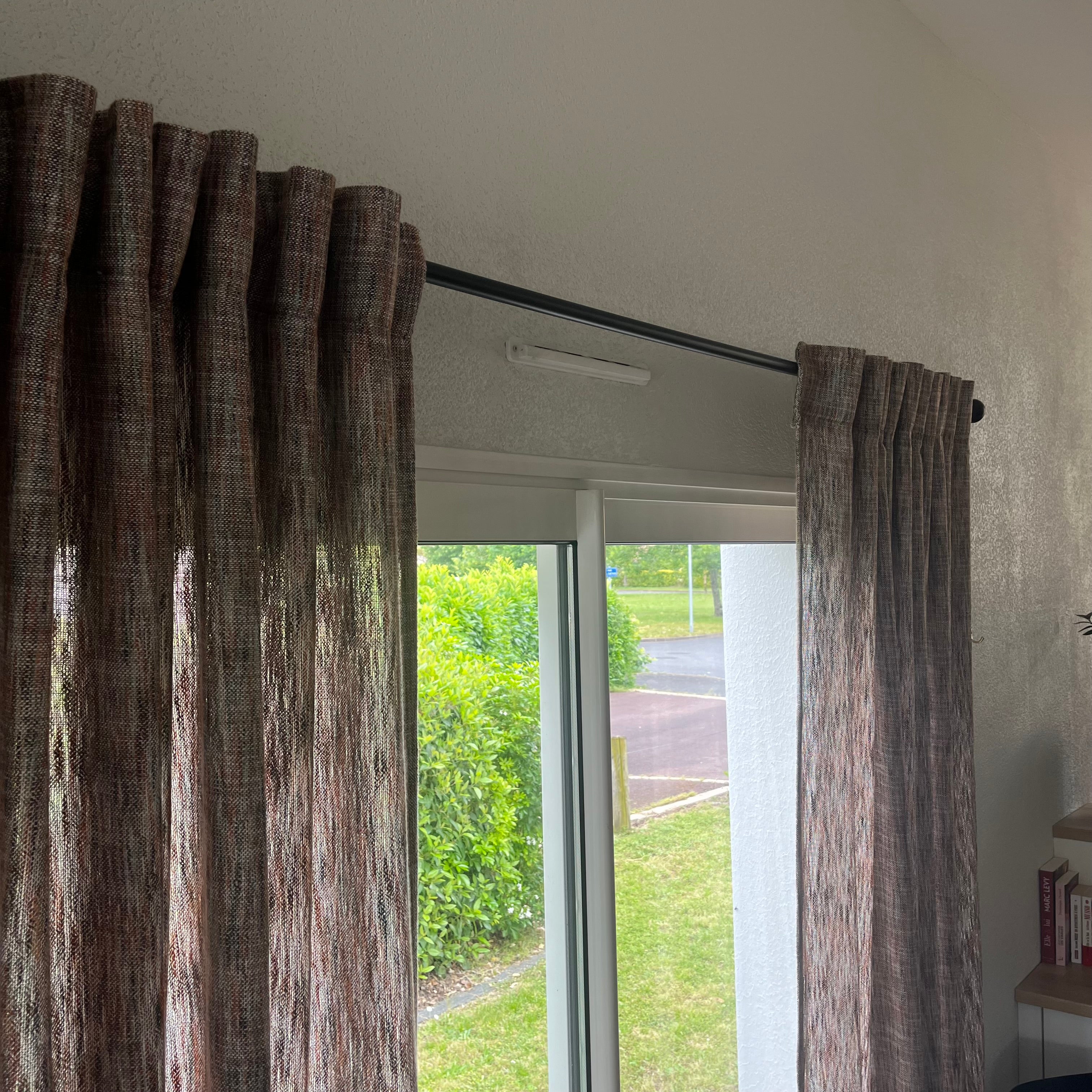 Confection et pose de rideaux sur mesure