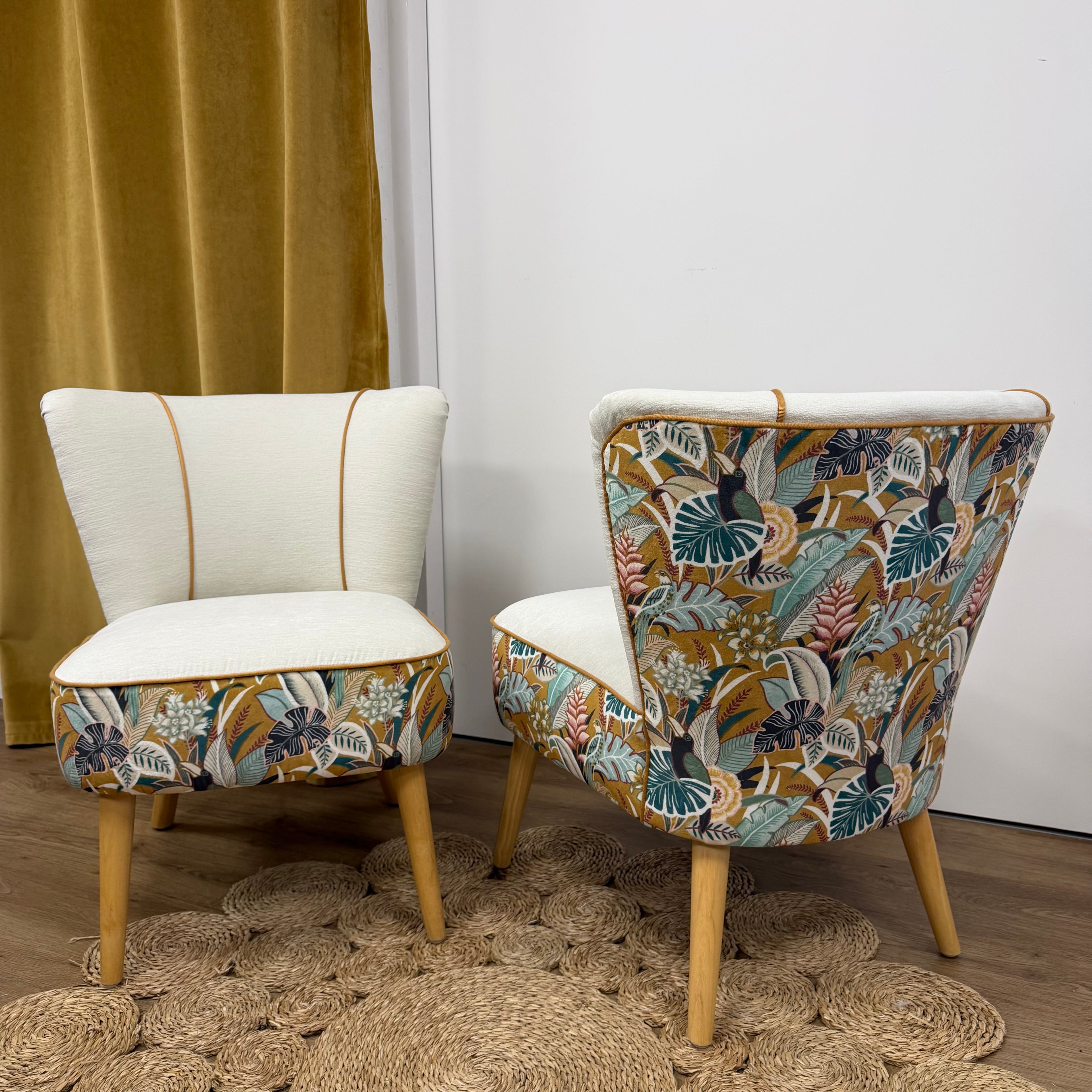 Paire de fauteuils restaurée – Tissus velours à motifs et uni