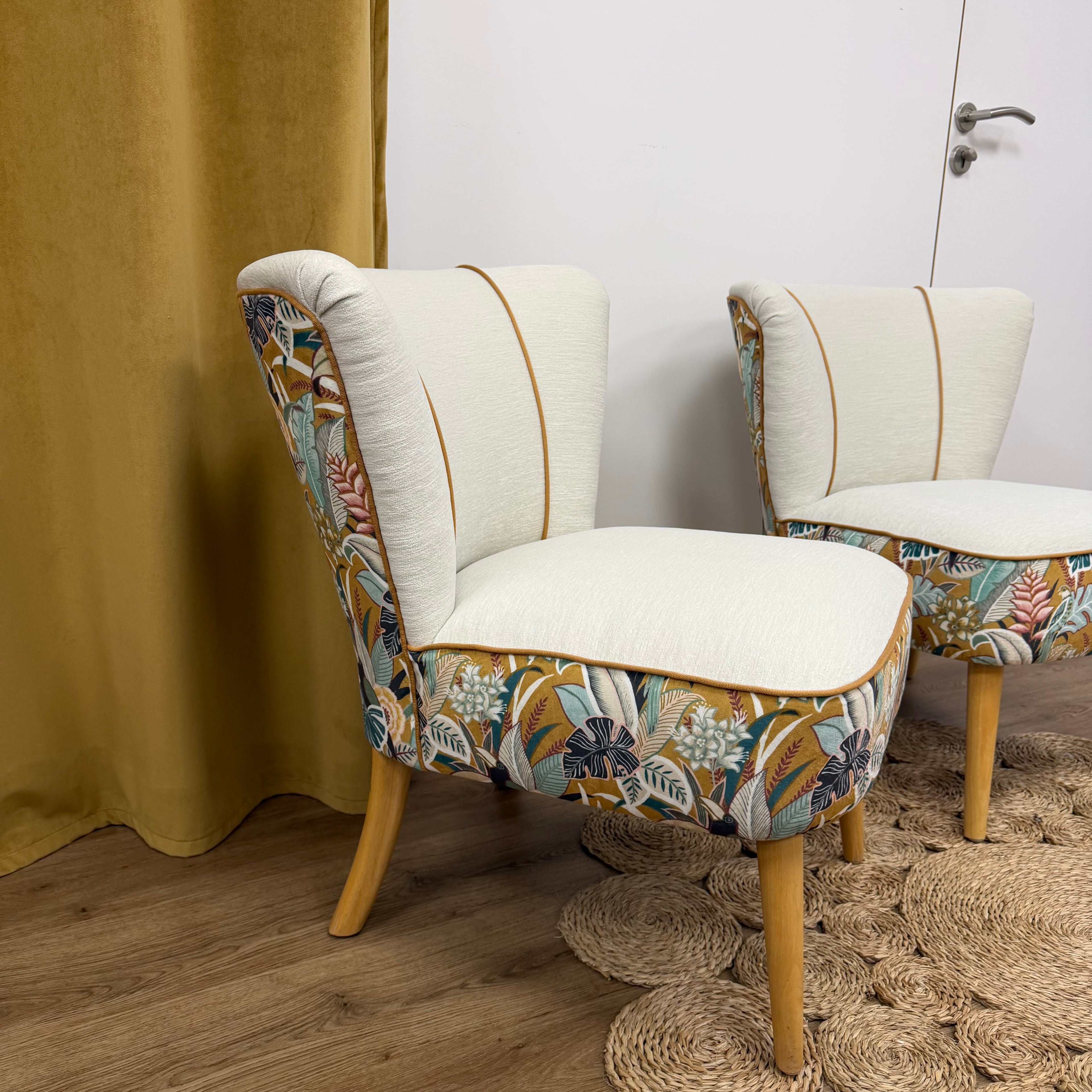 Paire de fauteuils restaurée – Tissus velours à motifs et uni